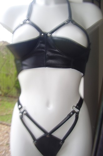 The federation rubber quarter - rubber,